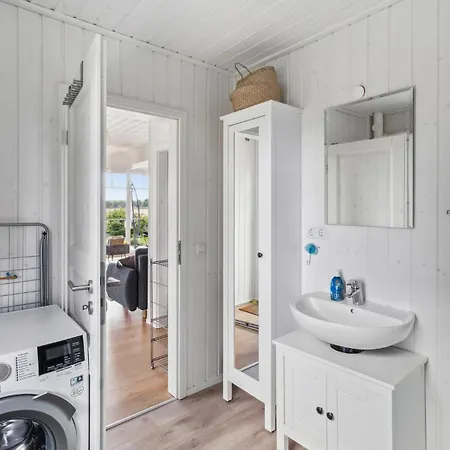 2 Bedroom Cozy In *