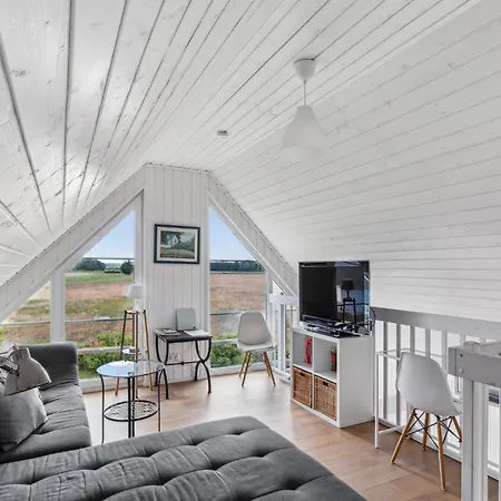 2 Bedroom Cozy In